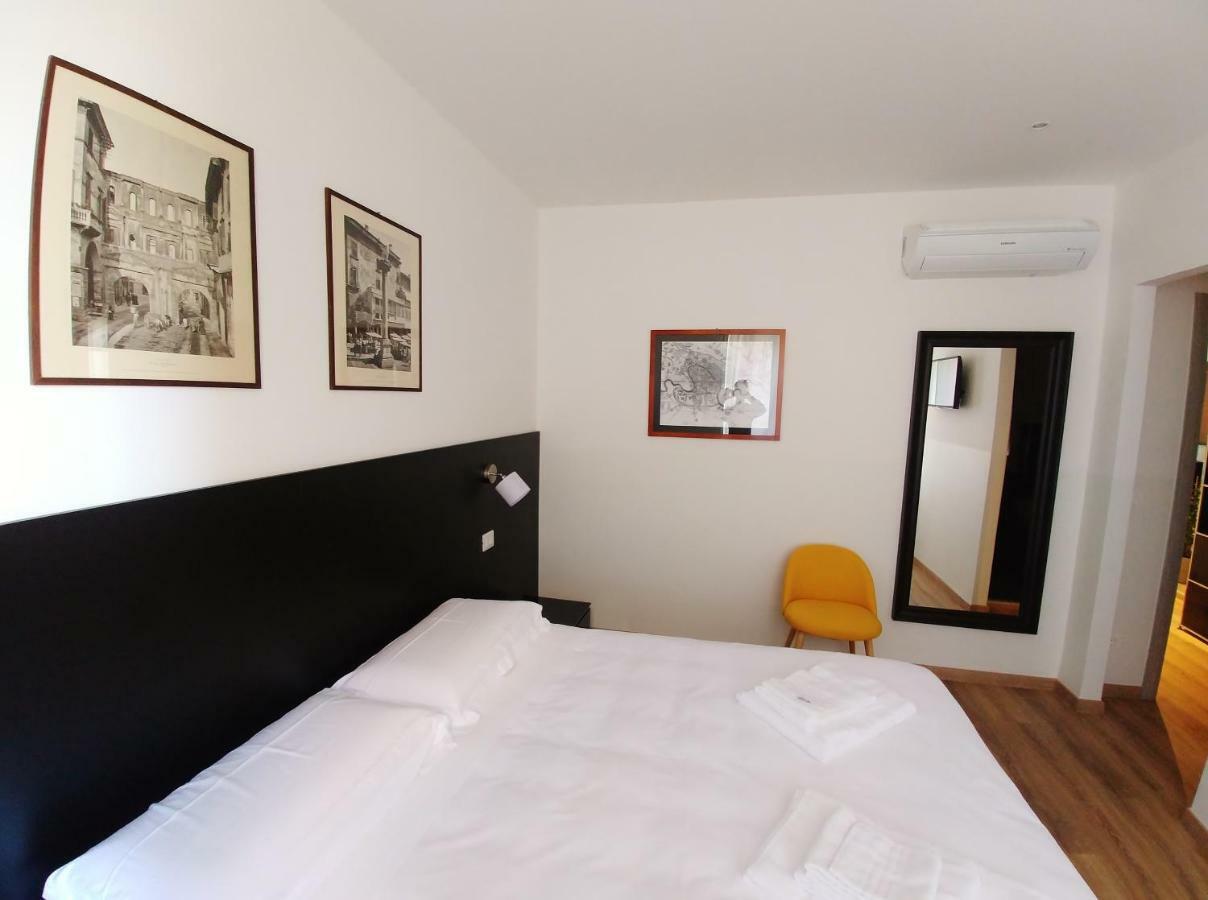 Parcosantateresa Suites Loc-02279 Verona Eksteriør billede